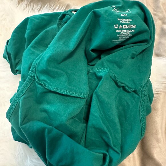 Kismet Spaghetti Strap Tops NWOT - Picture 8 of 10